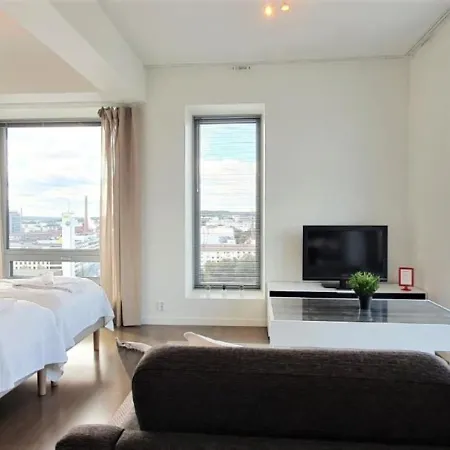 Kotimaailma - Upea Ylaekerroksen - Itsenaeisyydenkatu *