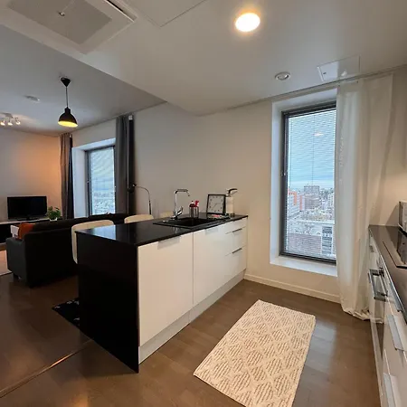 Kotimaailma - Upea Ylaekerroksen - Itsenaeisyydenkatu تامبير