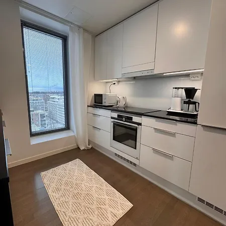 Kotimaailma - Upea Ylaekerroksen - Itsenaeisyydenkatu